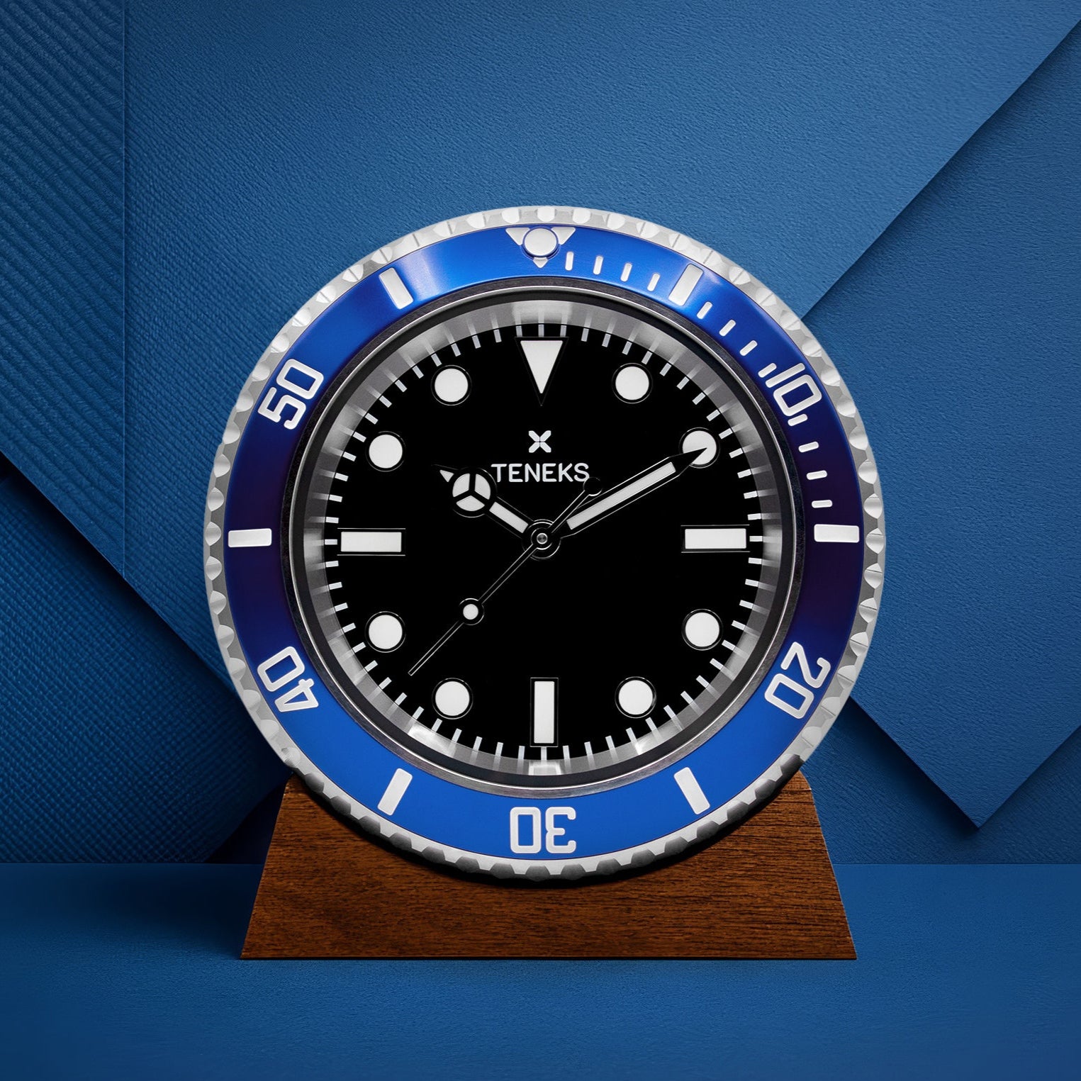 Diver Desk Clock - Blue